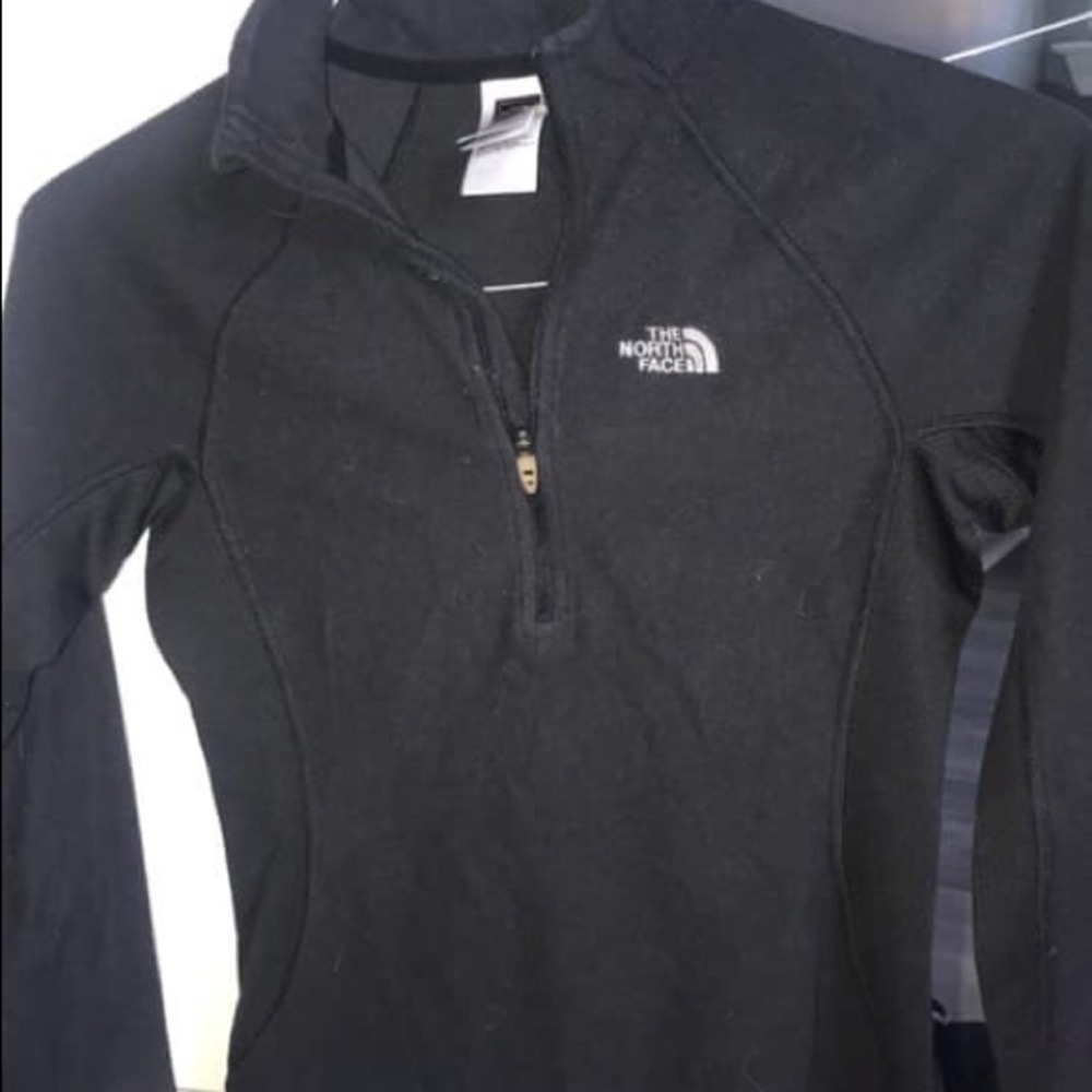 Women’s North Face 1/2 Zip Up